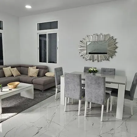 Casa Da Loba بيت ضيافة